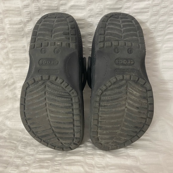 Junior Size 1 Black Crocs with Milan Jibbitz. - Picture 3 of 9